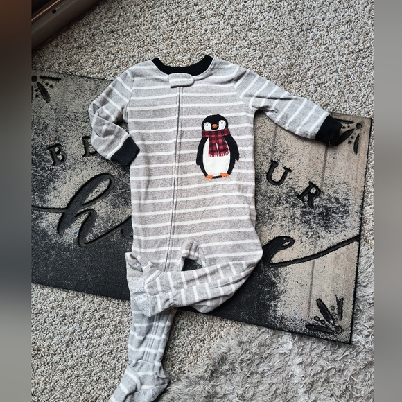 Carter's Boys Striped Footed Pajamas Full Zip Penguin Gray White Size 18 Months - Picture 1 of 4